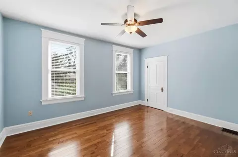 Bedroom - 3133 Gloss Ave, Cincinnati, OH 45213 photo 2 of 8