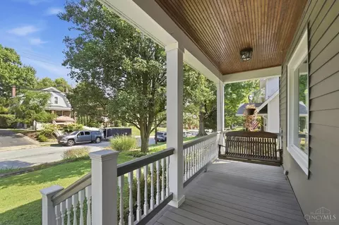 Exterior - 3133 Gloss Ave, Cincinnati, OH 45213 photo 6 of 17