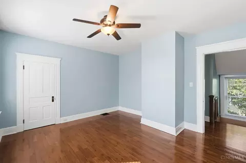 Bedroom - 3133 Gloss Ave, Cincinnati, OH 45213 photo 3 of 8