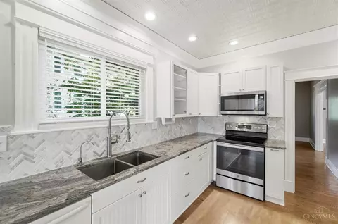 Kitchen - 3133 Gloss Ave, Cincinnati, OH 45213 photo 3 of 7