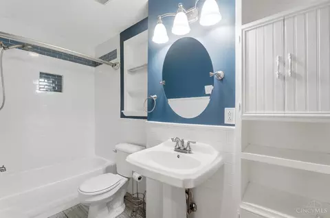 Bath - 3133 Gloss Ave, Cincinnati, OH 45213 photo 1 of 11