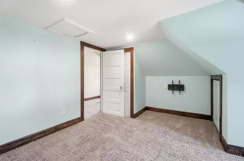 Bedroom - 3133 Gloss Ave, Cincinnati, OH 45213 photo 6 of 8