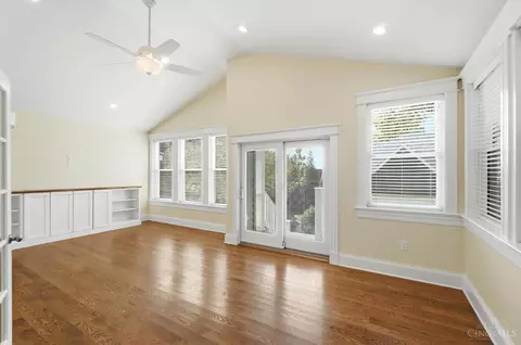 Living - 3133 Gloss Ave, Cincinnati, OH 45213 photo 9 of 14