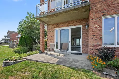 Exterior - 390 Grand Ave, Cincinnati, OH 45205 photo 4 of 5