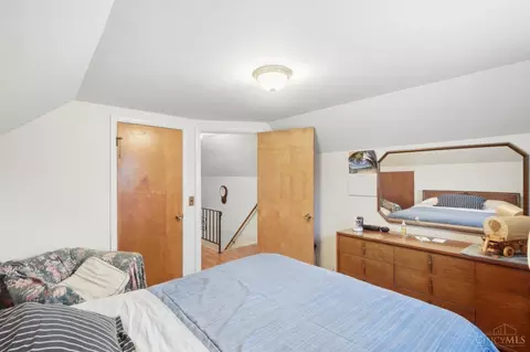 Bedroom - 8554 Plainfield Rd, Cincinnati, OH 45236 photo 6 of 7