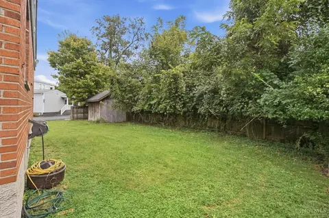 Exterior - 8554 Plainfield Rd, Cincinnati, OH 45236 photo 3 of 9