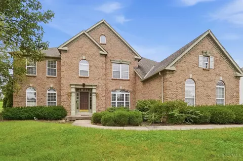 7649 Hunters Trl, West Chester, OH 45069