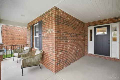 Exterior - 1940 Redbud Dr, Hamilton, OH 45013 photo 2 of 4