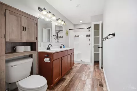 Bath - 523 Mill St, Blanchester, OH 45107 photo 1 of 3