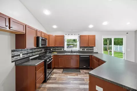 Kitchen - 523 Mill St, Blanchester, OH 45107 photo 2 of 4