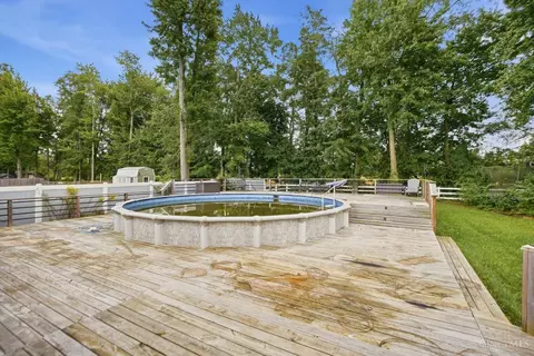 Exterior - 523 Mill St, Blanchester, OH 45107 photo 3 of 6