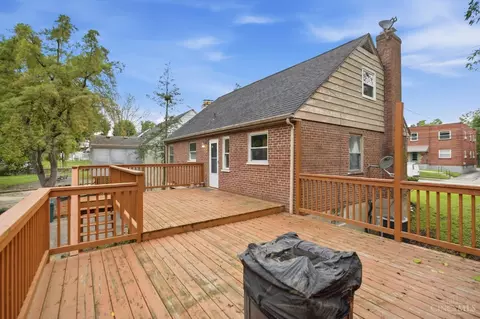 Exterior - 1601 Sutton Ave, Cincinnati, OH 45230 photo 6 of 7