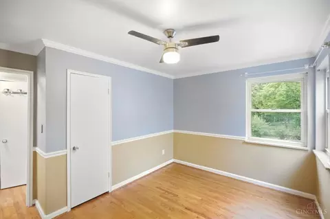 Bedroom - 1601 Sutton Ave, Cincinnati, OH 45230 photo 2 of 4