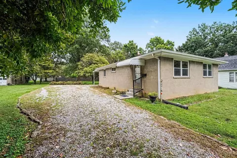 Exterior - 218 Forest Ave, Batavia, OH 45103 photo 3 of 7