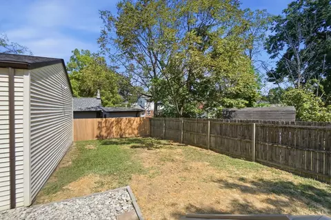 Exterior - 8810 Pine Rd, Cincinnati, OH 45242 photo 9 of 10