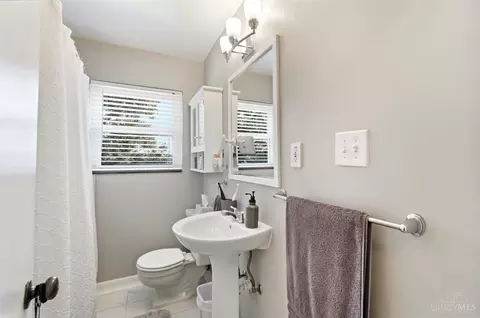 Bath - 3520 Robb Ave, Cheviot, OH 45211 photo 1 of 5