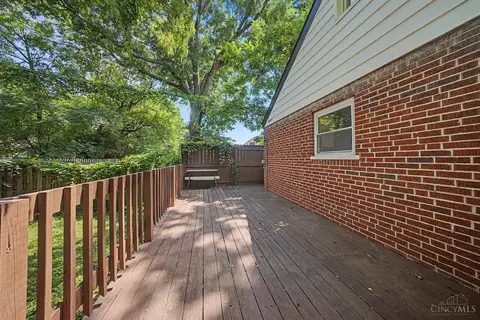 Exterior - 3236 Vittmer Ave, Cincinnati, OH 45238 photo 3 of 4