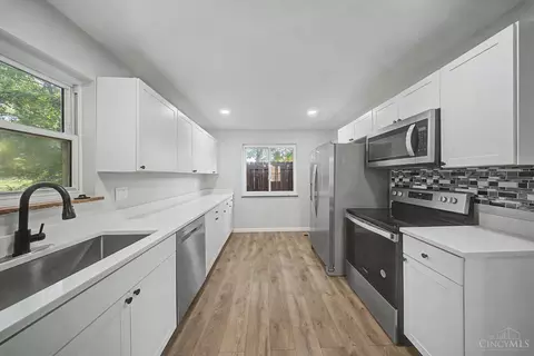 Kitchen - 3236 Vittmer Ave, Cincinnati, OH 45238 photo 2 of 2
