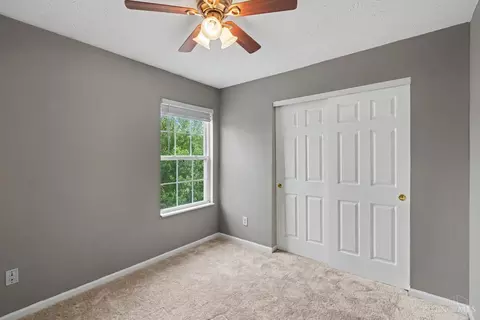 Bedroom - 9648 Fallshill Cir, Cincinnati, OH 45231 photo 3 of 4