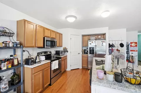 Kitchen - 2651 Affirmed Dr, Morrow, OH 45152 photo 3 of 7