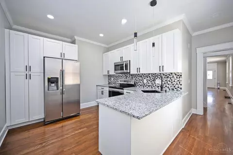 Kitchen - 4603 Mitchell Ave, Cincinnati, OH 45232 photo 1 of 5