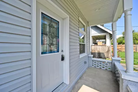 Exterior - 4603 Mitchell Ave, Cincinnati, OH 45232 photo 2 of 8