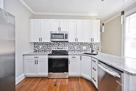 Kitchen - 4603 Mitchell Ave, Cincinnati, OH 45232 photo 2 of 5