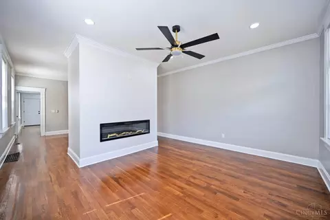 Living - 4603 Mitchell Ave, Cincinnati, OH 45232 photo 1 of 3