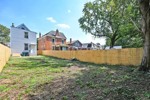 Exterior - 4603 Mitchell Ave, Cincinnati, OH 45232 photo 6 of 8