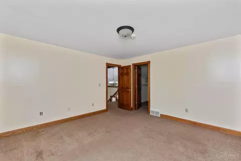 Bedroom - 2000 Stivers Rd, Aberdeen, OH 45101 photo 4 of 4