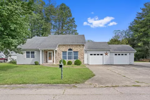 Exterior - 2000 Stivers Rd, Aberdeen, OH 45101 photo 3 of 11