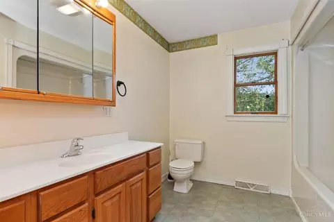 Bath - 2000 Stivers Rd, Aberdeen, OH 45101 photo 3 of 3