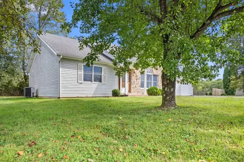 Exterior - 2000 Stivers Rd, Aberdeen, OH 45101 photo 6 of 11