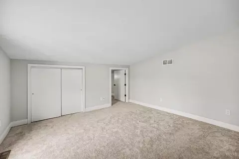 Bedroom - 1720 Dexter Ave, Cincinnati, OH 45206 photo 5 of 8