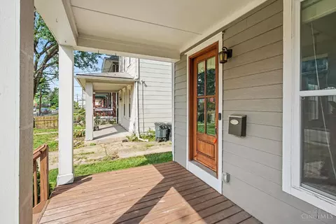 Exterior - 1720 Dexter Ave, Cincinnati, OH 45206 photo 3 of 6