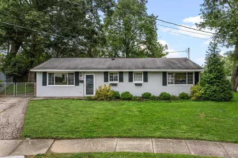 807 Kenmar Dr, Loveland, OH 45140