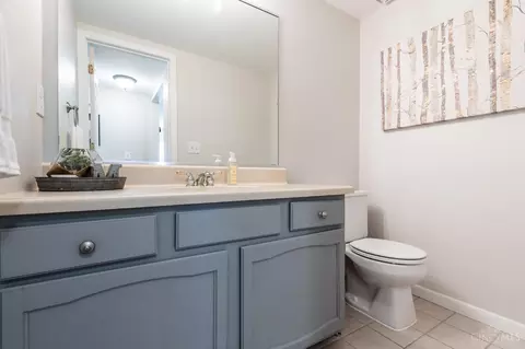 Bath - 5013 Barnsby Ln, Cincinnati, OH 45244 photo 1 of 5