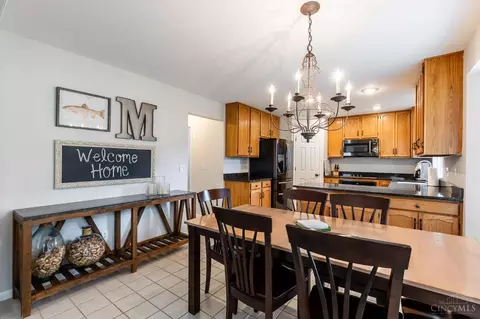 Dining - 5013 Barnsby Ln, Cincinnati, OH 45244 photo 2 of 5