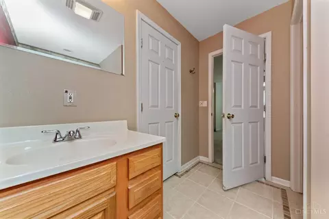 Bath - 612 Grant Ave, Georgetown, OH 45121 photo 2 of 3
