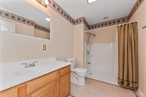 Bath - 612 Grant Ave, Georgetown, OH 45121 photo 3 of 3