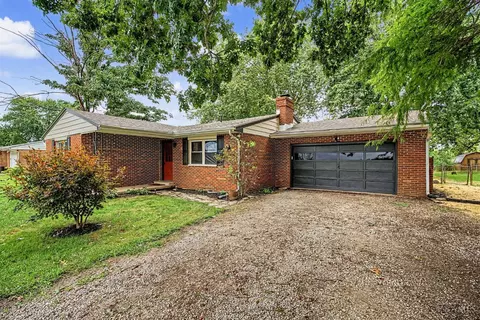 Exterior - 4853 Eck Rd, Middletown, OH 45042 photo 6 of 16