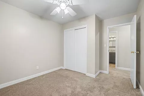 Bedroom - 4853 Eck Rd, Middletown, OH 45042 photo 4 of 9