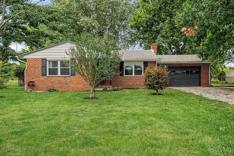 Exterior - 4853 Eck Rd, Middletown, OH 45042 photo 3 of 16