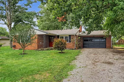 Exterior - 4853 Eck Rd, Middletown, OH 45042 photo 1 of 16