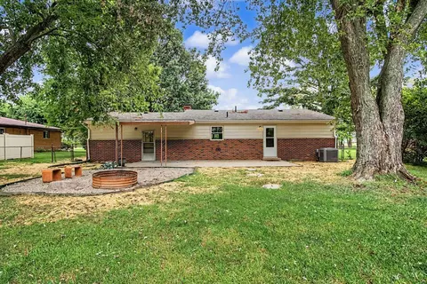 Exterior - 4853 Eck Rd, Middletown, OH 45042 photo 15 of 16