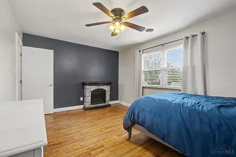 Bedroom - 4853 Eck Rd, Middletown, OH 45042 photo 9 of 9