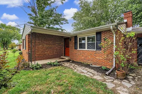 Exterior - 4853 Eck Rd, Middletown, OH 45042 photo 8 of 16