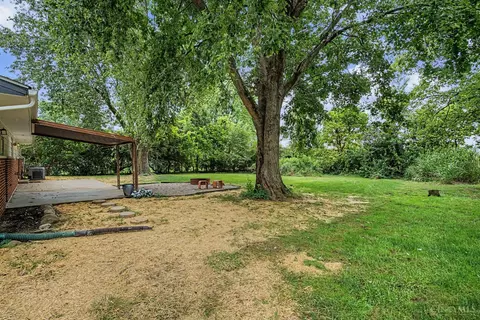 Exterior - 4853 Eck Rd, Middletown, OH 45042 photo 10 of 16