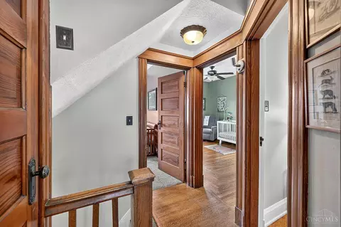 Entry Way - 2913 Minot Ave, Cincinnati, OH 45209 photo 13 of 14