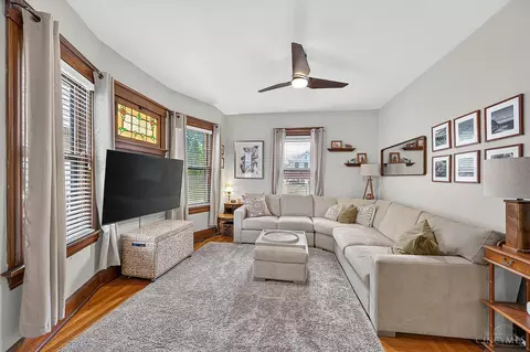 Living - 2913 Minot Ave, Cincinnati, OH 45209 photo 2 of 4